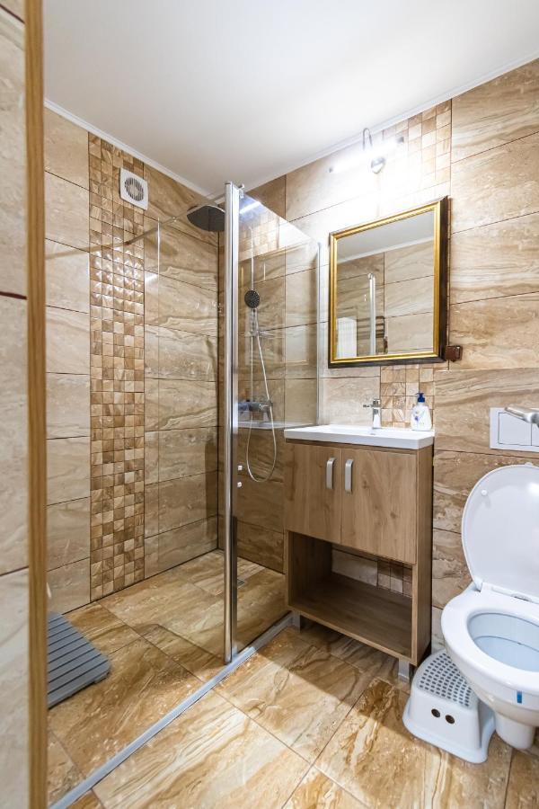 Okbrasov - Apartment & Studio In The Heart Of Old Town, Moments Away From The Black Church Extérieur photo