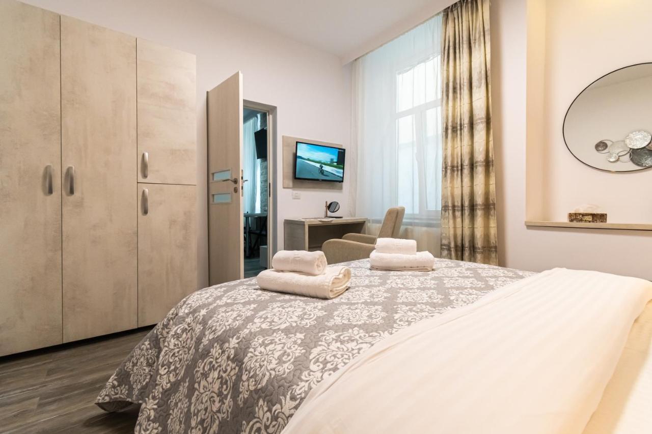 Okbrasov - Apartment & Studio In The Heart Of Old Town, Moments Away From The Black Church Extérieur photo